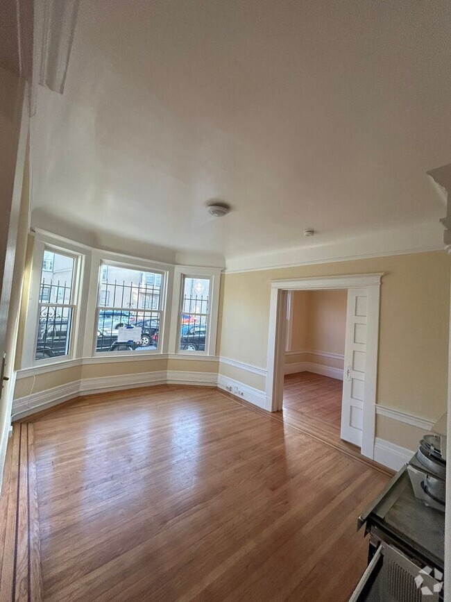 Building Photo - Two Bedroom Available Now in Noe Valley!! Rental