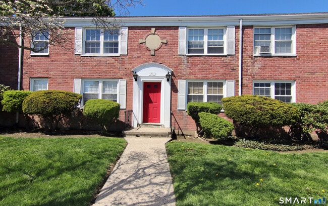Building Photo - 6 Revere Dr Unit 3