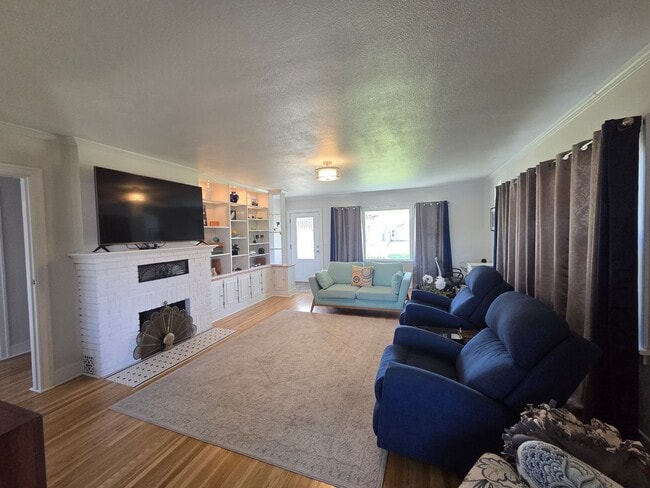 Photo - Fully Furnished 1-Bedroom with River Views...