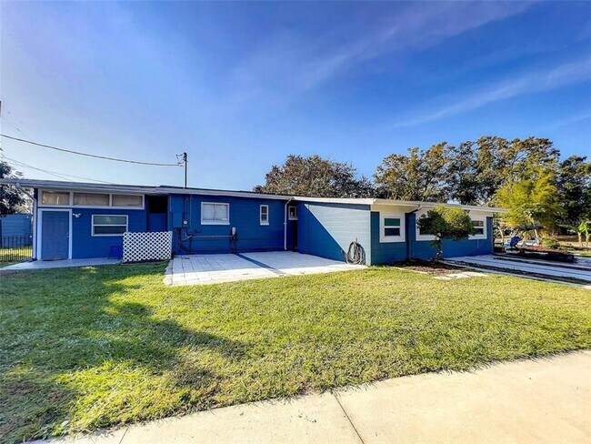 1245 Catalpa Ln Unit 4