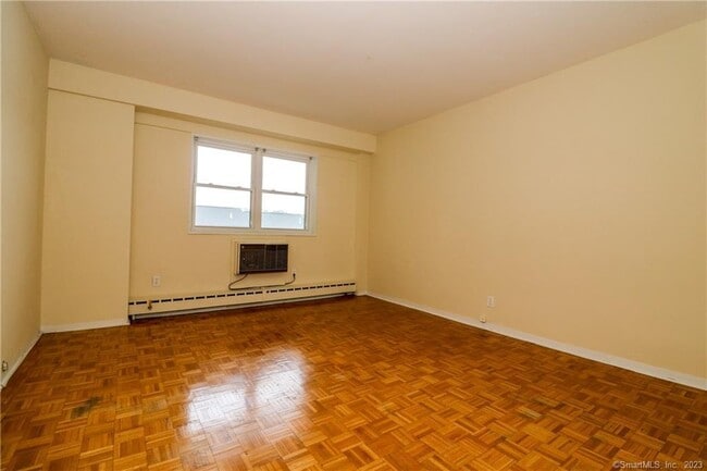 Photo - 25 Cartright St Unit 4B