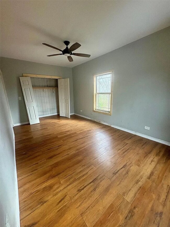 Building Photo - COMING SOON! 3 BED HOUSE!