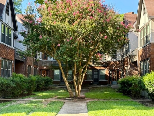 Overton Garden Apartments - Overton Garden Apartments