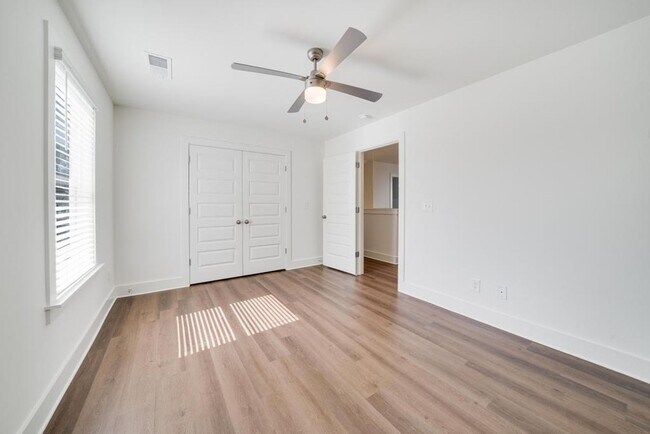 Photo - Primary bedroom on main level with bonus l...