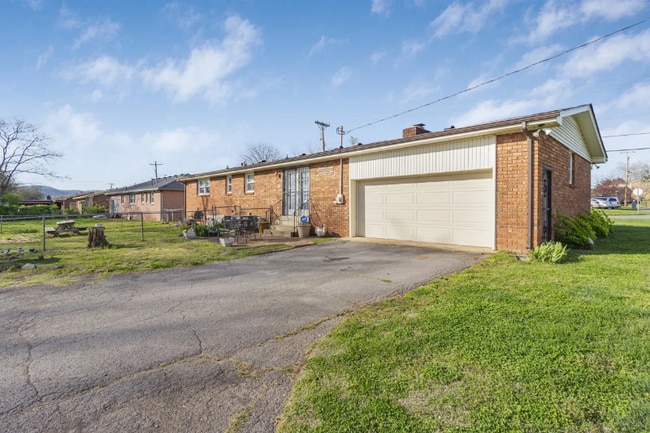 Photo - 3811 Crouch Dr