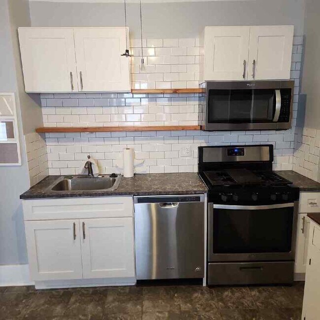 Photo - 1008 Wayburn St