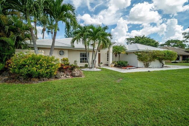 Photo - 13660 Folkestone Ct House