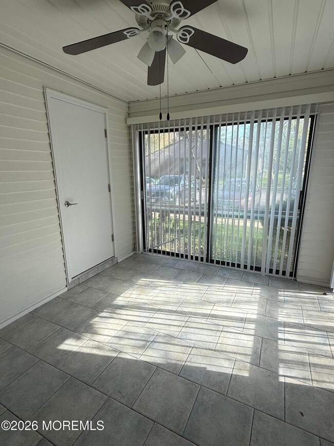 Photo - 218 Medford Ct
