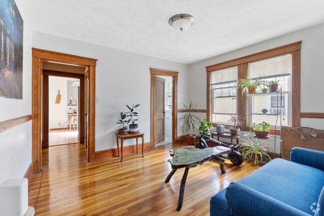Building Photo - 27 Murray Hill Rd Unit 2 Rental