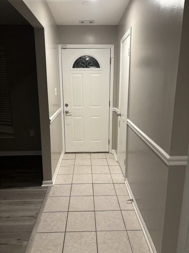 Photo - 1495 Lowell Ct