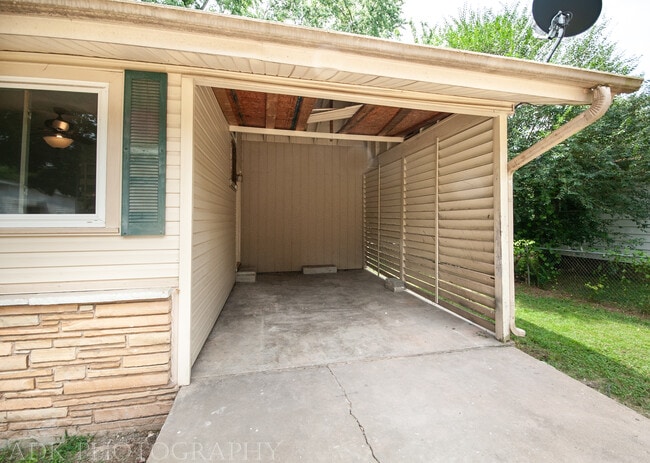 Photo - 113 E Bertha St