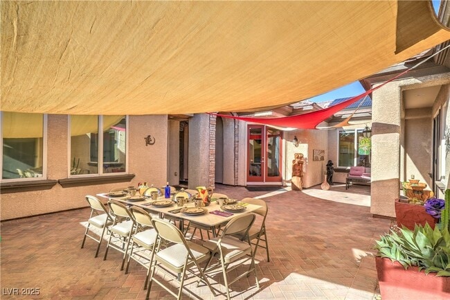 Building Photo - 2611 Savannah Springs Ave