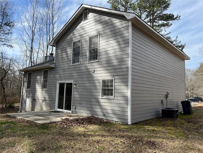 Photo - 2522 Whisper Ct NE