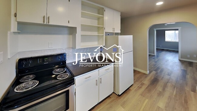 Photo - $500 Off First Month! 3BR Home w/ Washer & Dryer on Spacious 1-Acre Orchard Lot