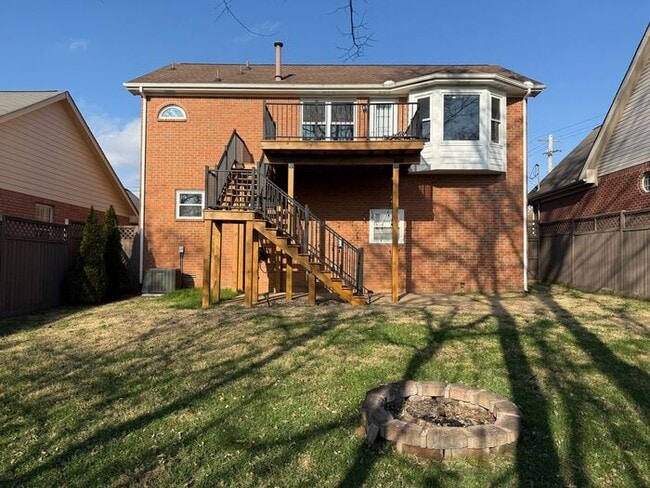 Photo - For Rent - Split Level Brick Home in South Nashville with Garage