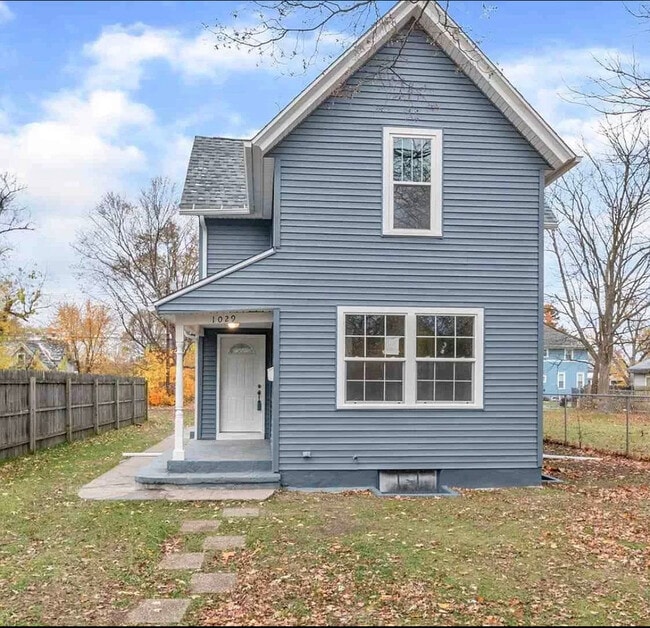 Photo - 1029 Sherman Ave Casa