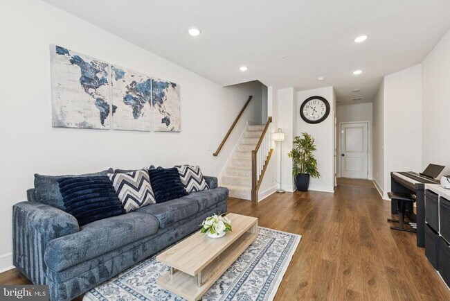 Photo - 42597 Nubbins Ter