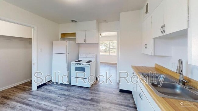 Photo - 1212 Janes Ln