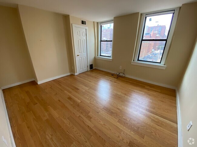 Building Photo - 238 Cambridge St Unit 1 Rental