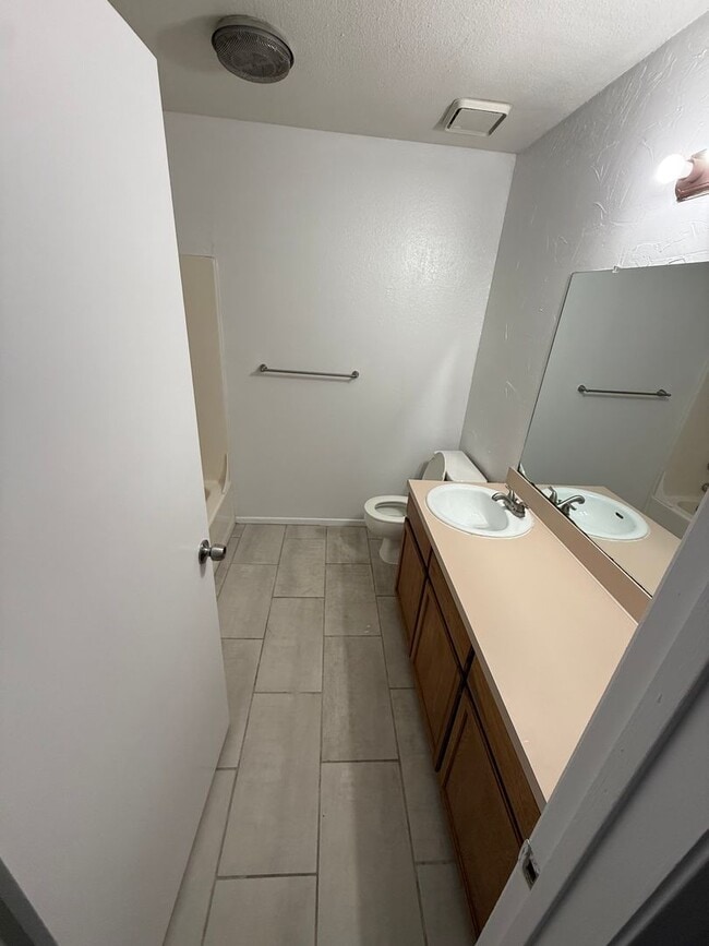 Photo - Charming 2-bedroom 2-bath brick duplex "ARLINGTON"