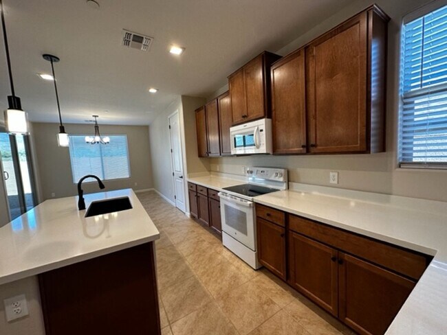 Photo - Home in Mountain Gate