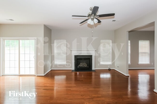 Photo - 1041 Canopy Dr