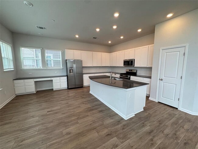 Photo - 3000 Chisholm Trail Rd