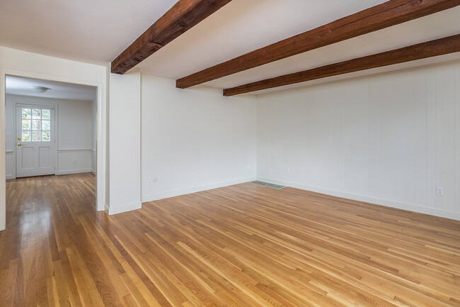 Photo - 1764 Wedgewood Cmn