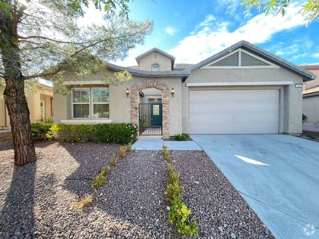 Building Photo - 5 Bedroom in Summerlin near DTS Rental