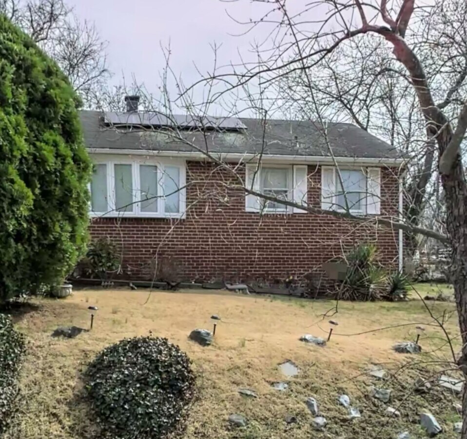 Photo - 7201 Powhatan St