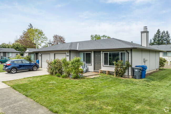 The Stonecreek Duplexes - The Stonecreek Duplexes Apartments