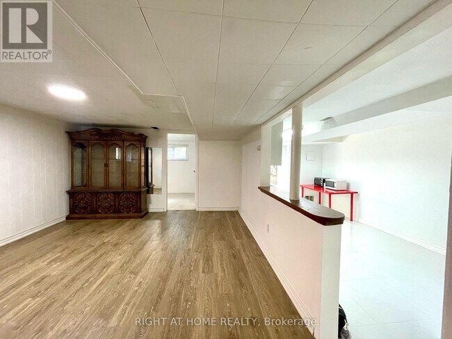 Photo - 3264 Fieldgate Dr