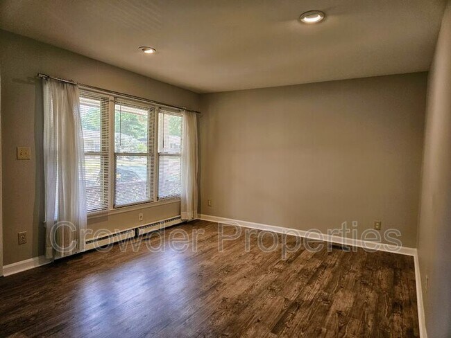 Photo - 1120 Georgetown Dr