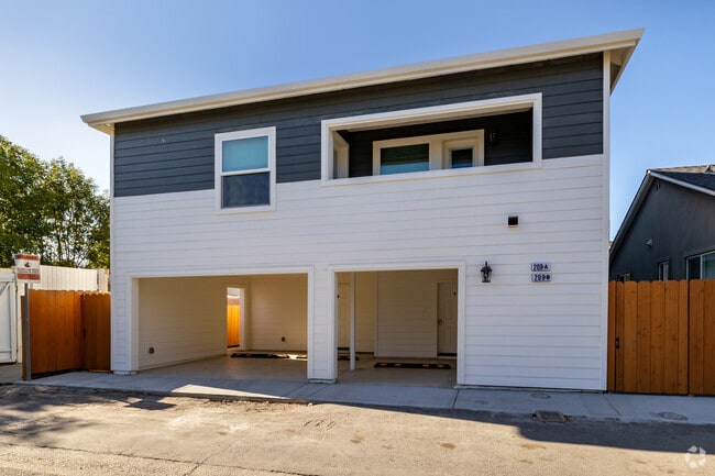 Photo - 209 Madison Ave