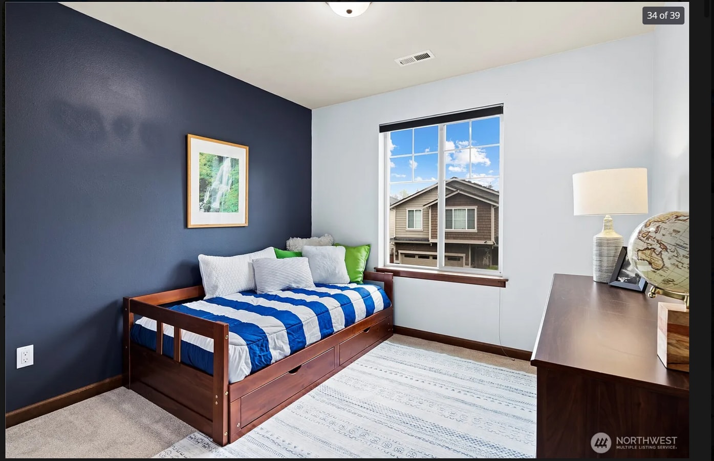 Photo - 15630 31st Pl W Unit Bed room 1