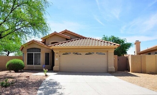 Building Photo - HUGE LOT IN POPULAR GATED COMMUNITY!