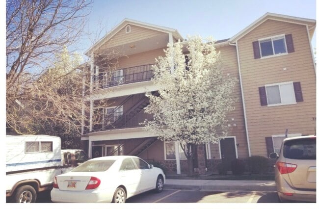Building Photo - 389 S State St Unit 22 Rental
