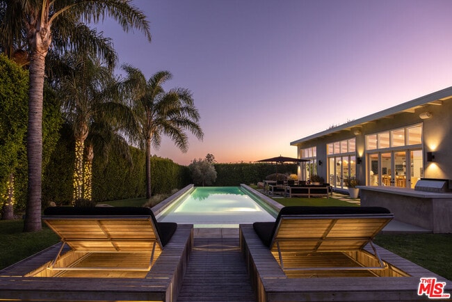 Photo - 6048 Philip Ave