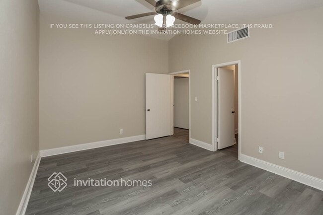 Photo - 8428 Mulcahy Ave