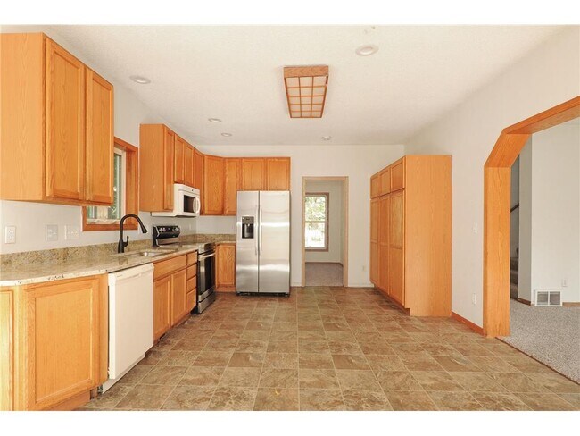 Photo - 1065 23rd Ave SE