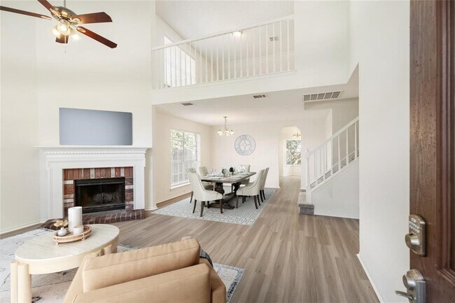 Photo - 9410 Calwood Cir