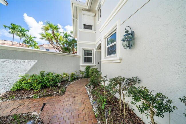 1547 Mariner Way