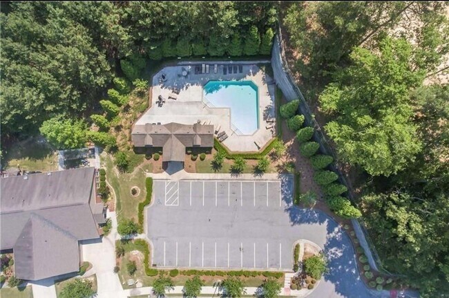 Photo - 3232 Brockenhurst Dr