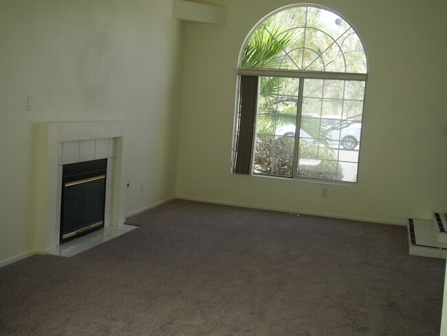 Photo - 7724 Bauble Ave