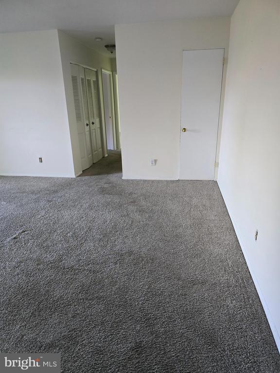 Building Photo - 115 Charlotte Way Unit 303