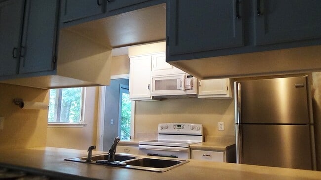 Photo - ALL Utilities Included!