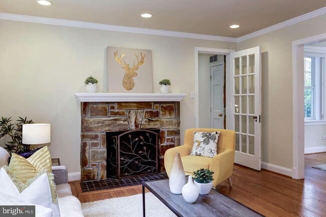 Photo - 1717 Juniper St NW