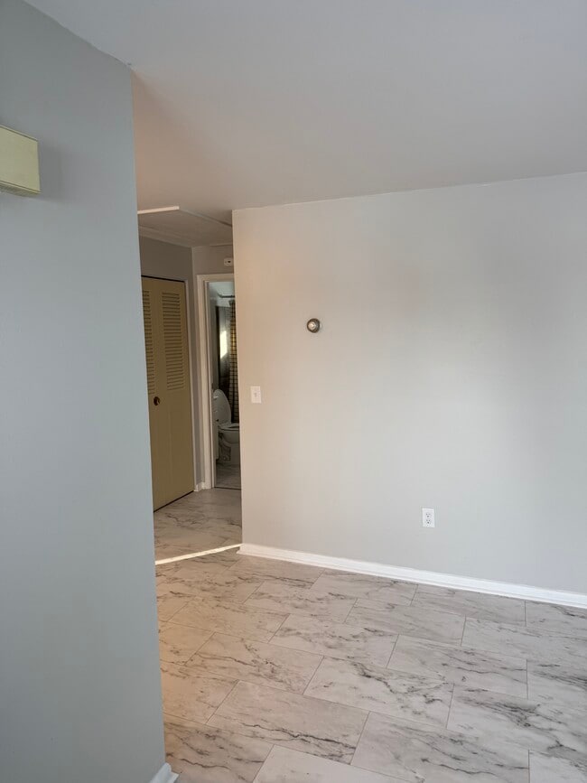 Photo - 1704 Rosemont Rd Unit 1704