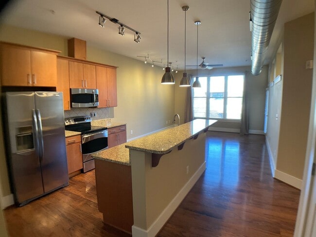 Photo - Upscale Condo in Popular Davis Park!