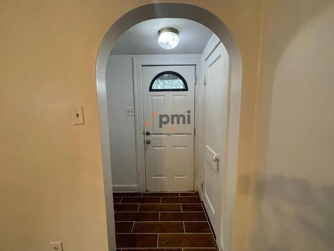 Photo - 4915 Linden Ave